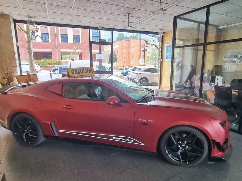 Usado Chevrolet Camaro 405 CV (297 kW) 2015 Granate Coupe