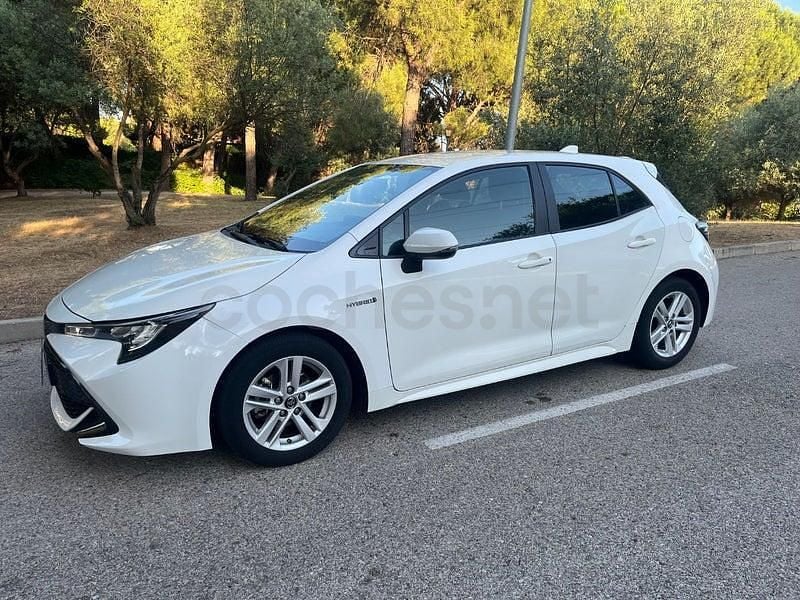 Usado Toyota Corolla Active 122 CV (89 kW) 2019 Blanco Berlina