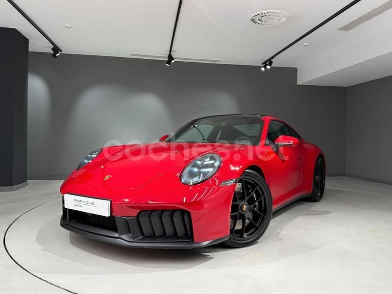 Usado Porsche 911 Carrera 4 GTS 541 CV (397 kW) 2025 Rojo Coupe