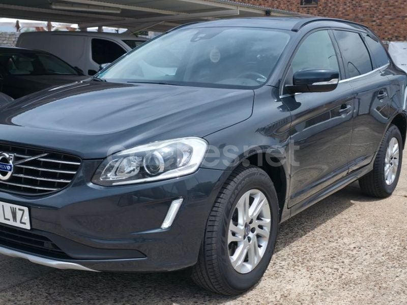 Usado Volvo XC60 Momentum 190 CV (139 kW) 2016 Gris / plata SUV