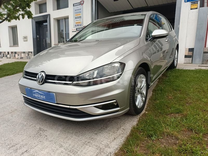 Gris / plata Usado 2019 VW Golf VII Advance Berlina | 15.800 € (Precio justo) - Imagen 1/4