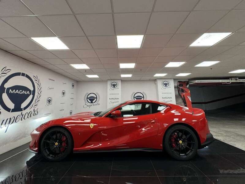 Usado Ferrari 812 799 CV (587 kW) 2020 Rojo Coupe