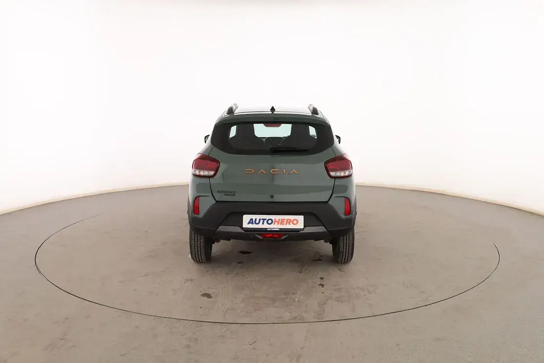 Usado Dacia Spring Extreme 47 kW (65 CV) 2023 Verde Utilitario