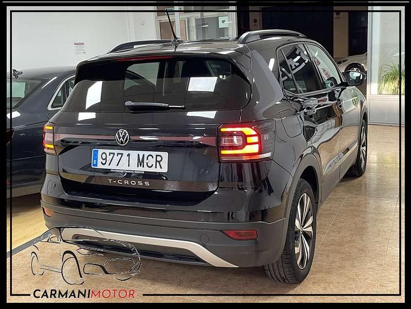 Usado VW T-Cross Advance 110 CV (80 kW) 2022 Negro SUV