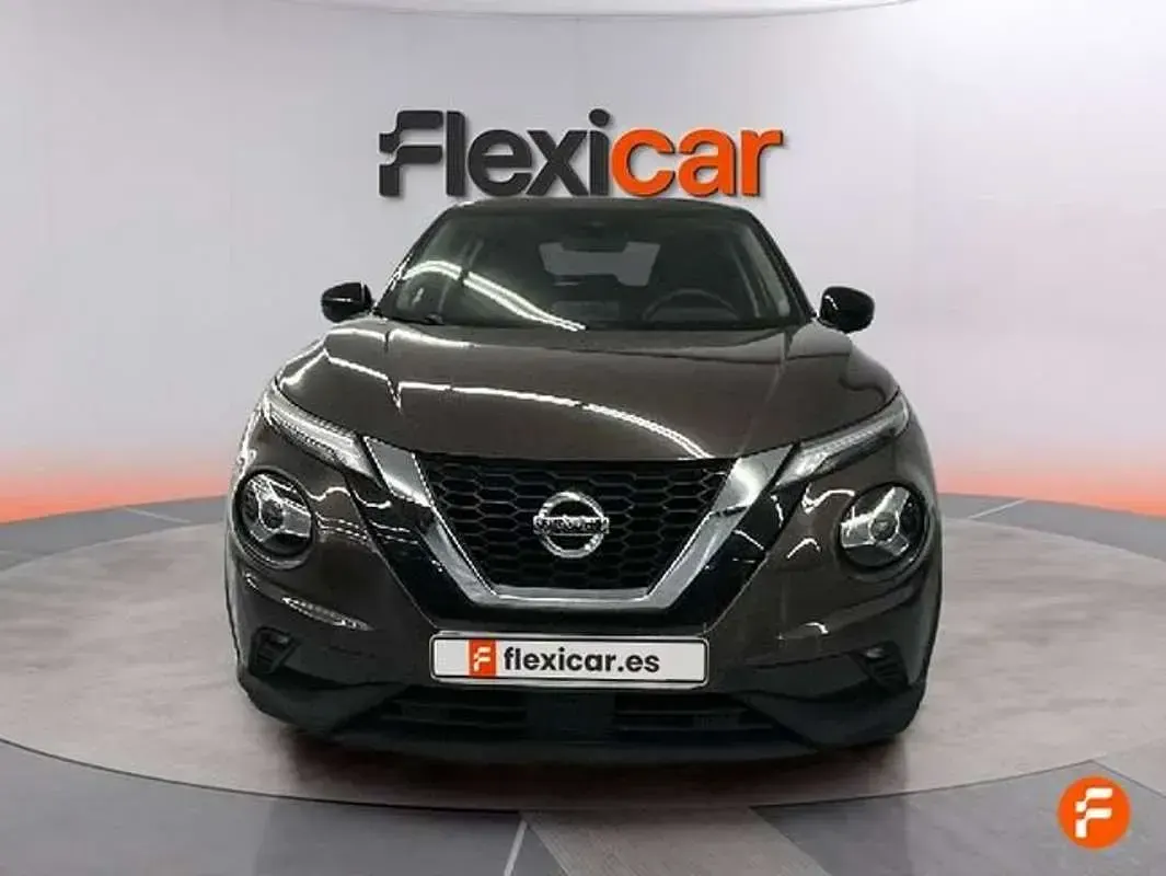 Usado Nissan Juke Acenta 114 CV (83 kW) 2021 Marrón SUV