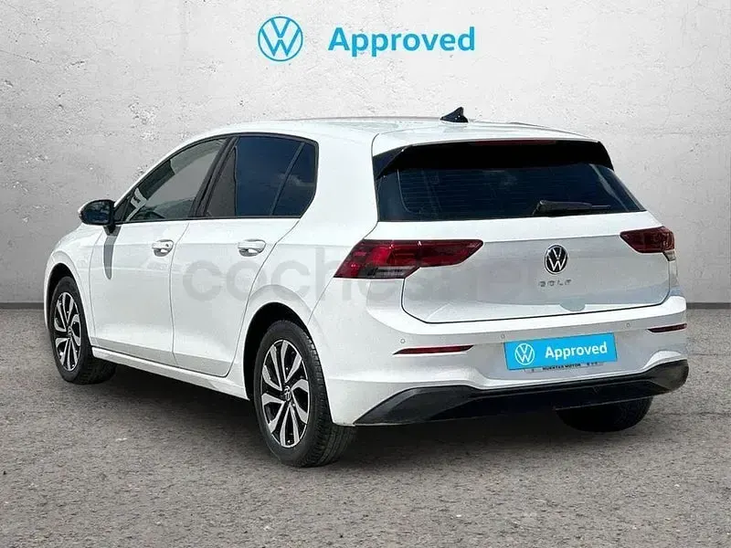 Usado VW Golf VIII 115 CV (84 kW) 2022 Blanco Berlina