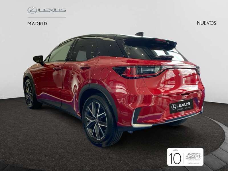 Nuevo Lexus LBX 136 CV (100 kW) 2025 Rojo SUV