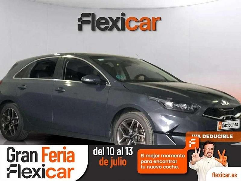 Gris Usado 2022 Kia Ceed Utilitario | 15.490 € (Precio justo) - Imagen 1/4