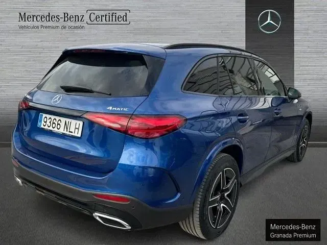 Usado Mercedes GLC300e 333 CV (244 kW) 2025 Azul espectra SUV