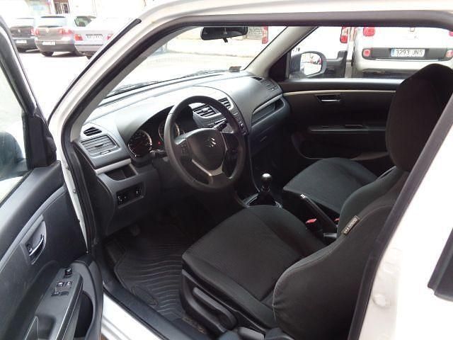 Usado Suzuki Swift GL 95 CV (69 kW) 2011 Blanco Utilitario