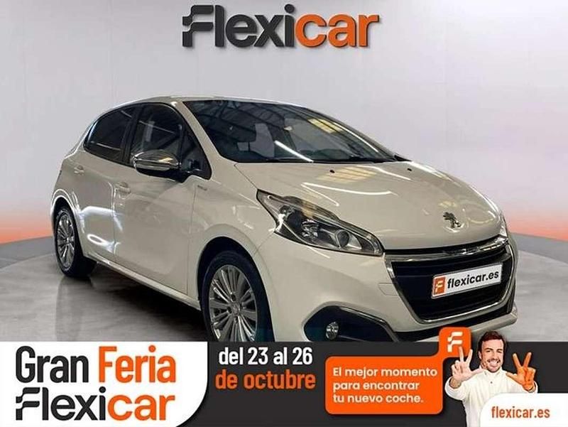 Blanco Usado 2017 Peugeot 208 Active Utilitario | 7990 € (Precio justo) - Imagen 1/4