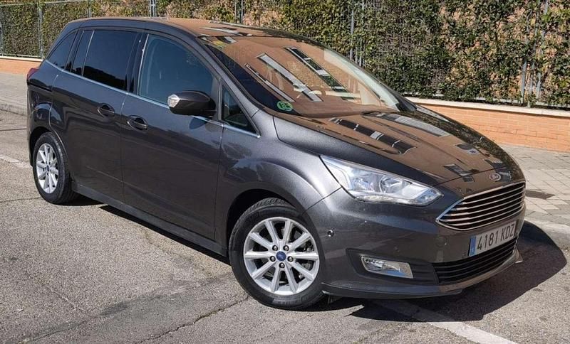 Usado Ford Grand C-Max Titanium 150 CV (110 kW) 2017 Gris Monovolumen
