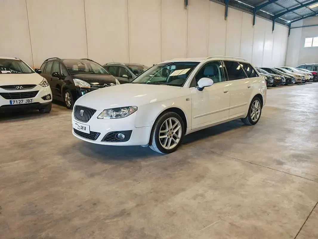 Usado Seat Exeo Style 120 CV (88 kW) 2010 Blanco Familiar