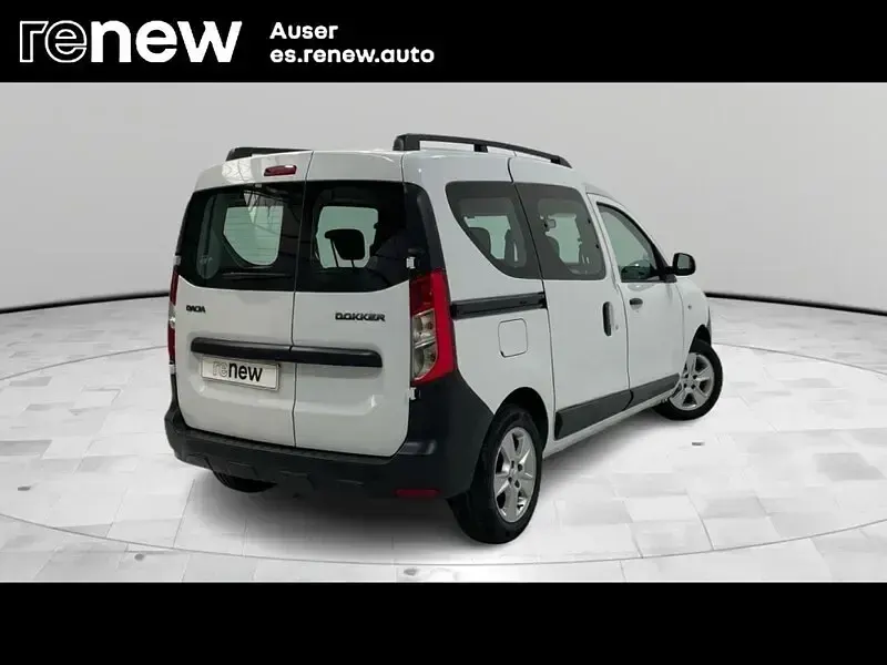 Usado Dacia Dokker Ambiance 100 CV (73 kW) 2018 Blanco Monovolumen