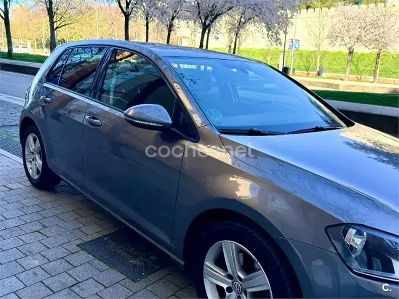 Używany VW Golf VII Advance 150 KM (110 kW) 2016 Szary Sedan/Limuzyna