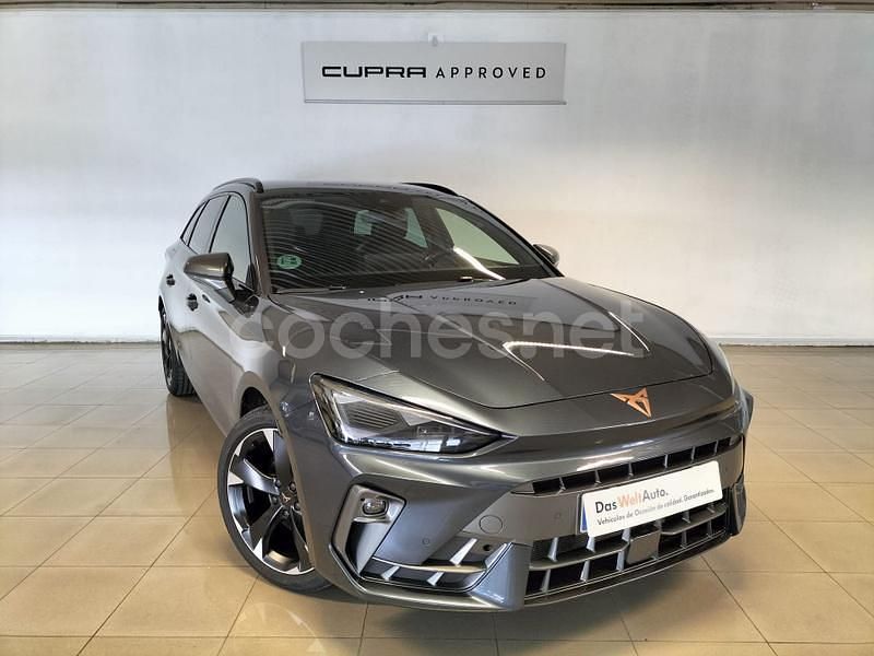Gris / plata Usado 2025 Cupra Leon Familiar | 28.990 € (Precio justo) - Imagen 1/4