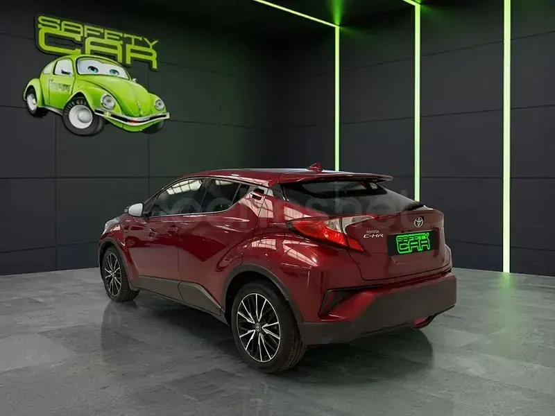 Usado Toyota C-HR Active 122 CV (89 kW) 2018 Rojo SUV
