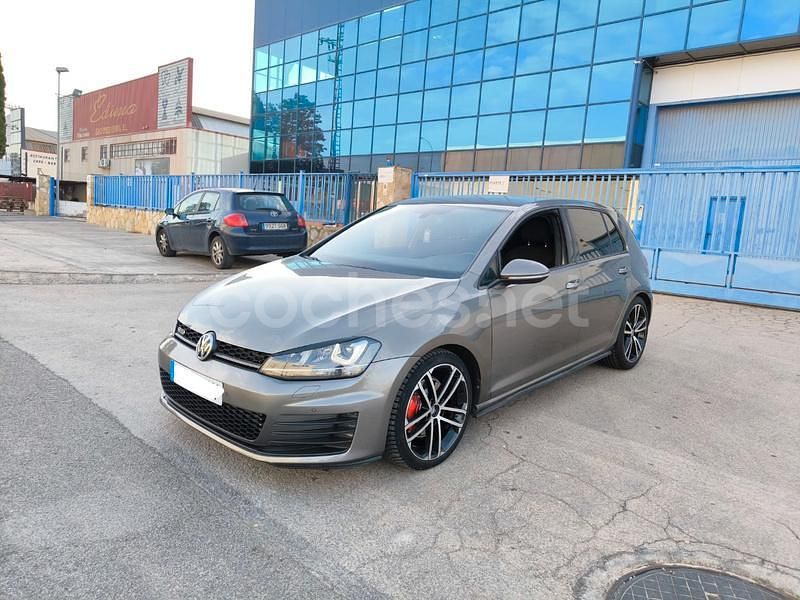 Beige Usado 2013 VW Golf VII GTD Berlina | 12.999 € (Precio justo) - Imagen 1/4