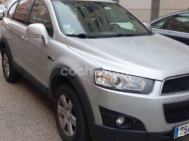 Usado Chevrolet Captiva LT 163 CV (119 kW) 2013 Gris / plata SUV