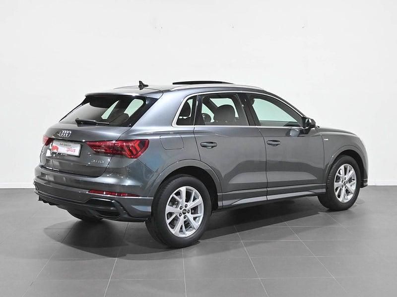 Usado Audi Q3 S-Line 150 CV (110 kW) 2022 Gris SUV