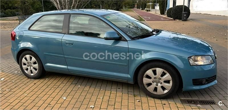 Usado Audi A3 105 CV (77 kW) 2009 Azul Utilitario