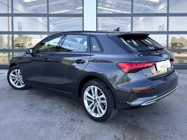 Usado Audi A3 Advanced Plus 116 CV (85 kW) 2021 Negro Berlina