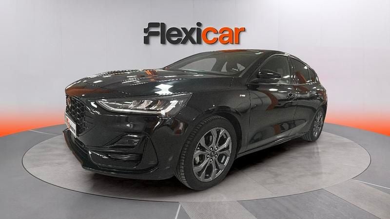 Usado Ford Focus ST-Line 155 CV (114 kW) 2023 Negro Familiar
