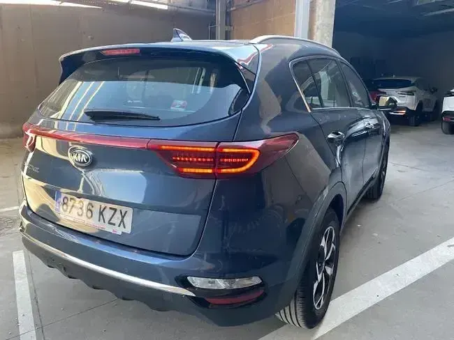 Usado Kia Sportage 132 CV (97 kW) 2019 Azul SUV
