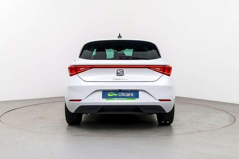 Usado Seat Leon XCELLENCE 150 CV (110 kW) 2020 Blanco Utilitario