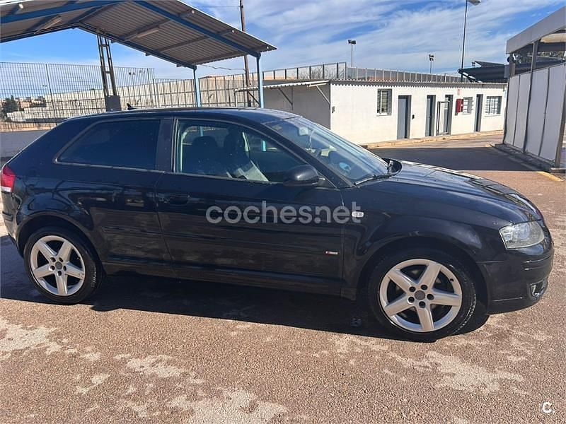 Usado Audi A3 Ambition 105 HP (77 kW) 2006 Preto Citadino