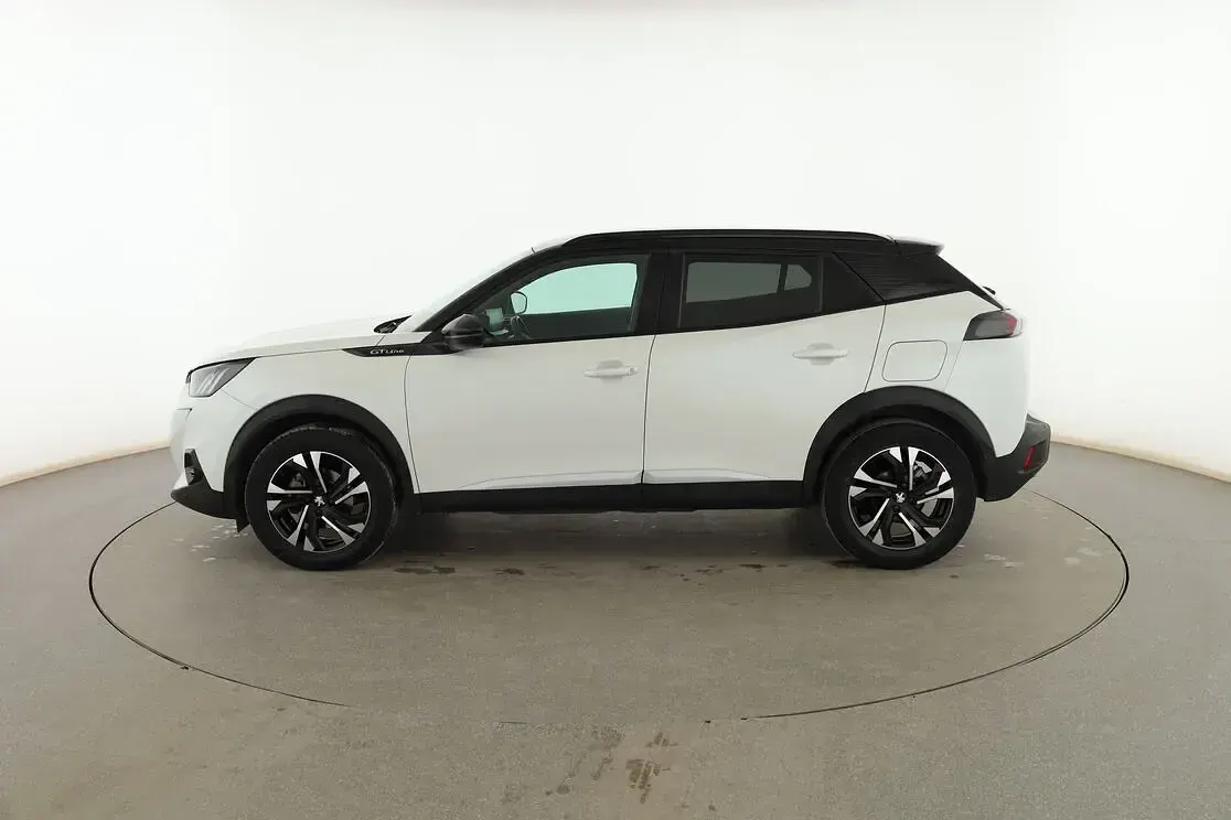 Usado Peugeot 2008 GT-line 131 CV (96 kW) 2020 Blanco SUV