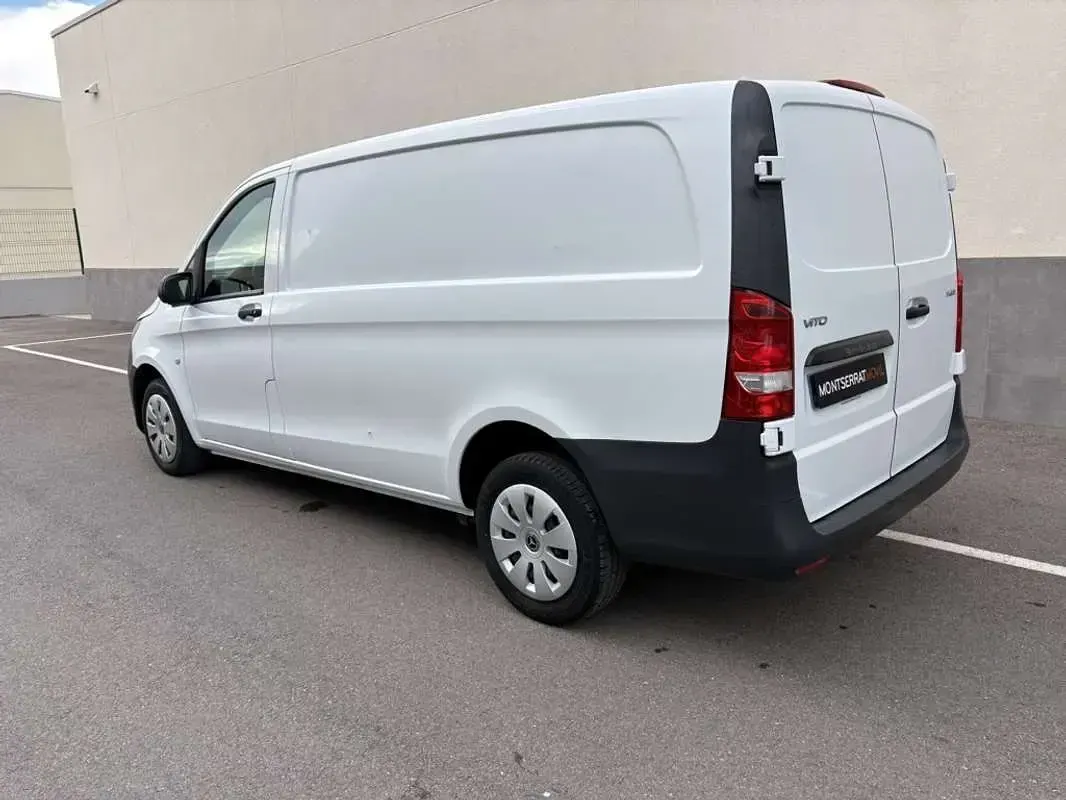 Usado Mercedes Vito 102 CV (75 kW) 2021 Blanco Van