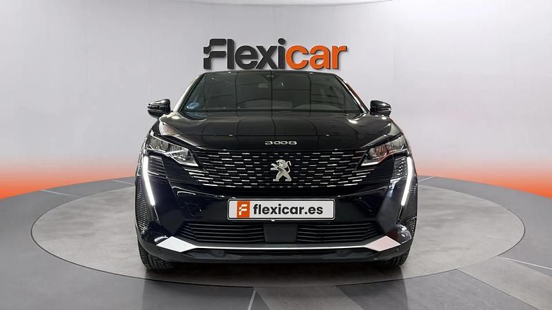 Usado Peugeot 3008 Allure 136 CV (100 kW) 2023 Negro SUV