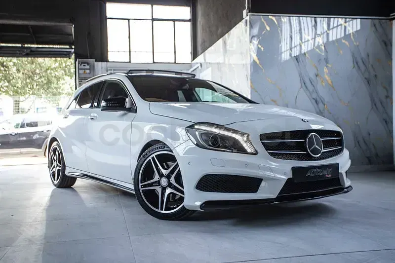 Usado Mercedes A250 AMG line 211 CV (155 kW) 2014 Blanco Utilitario