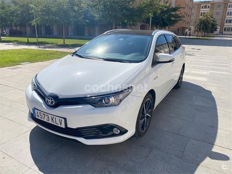 Blanco Usado 2018 Toyota Auris Hybrid Advance Familiar | 15.000 € (Precio justo) - Imagen 1/4