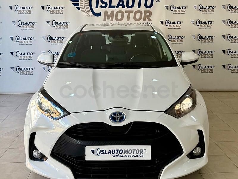 Usado Toyota Yaris Hybrid Active 116 CV (85 kW) 2021 Blanco Berlina