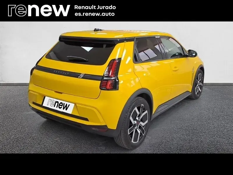 Usado Renault 5 E-Tech Techno 110 kW (150 CV) 2025 Amarillo Berlina