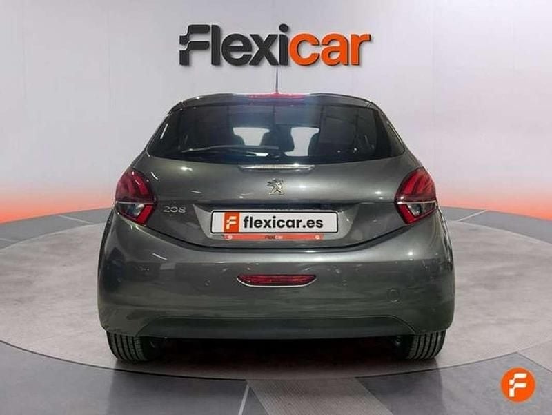 Usado Peugeot 208 Allure 100 CV (73 kW) 2019 Gris Utilitario