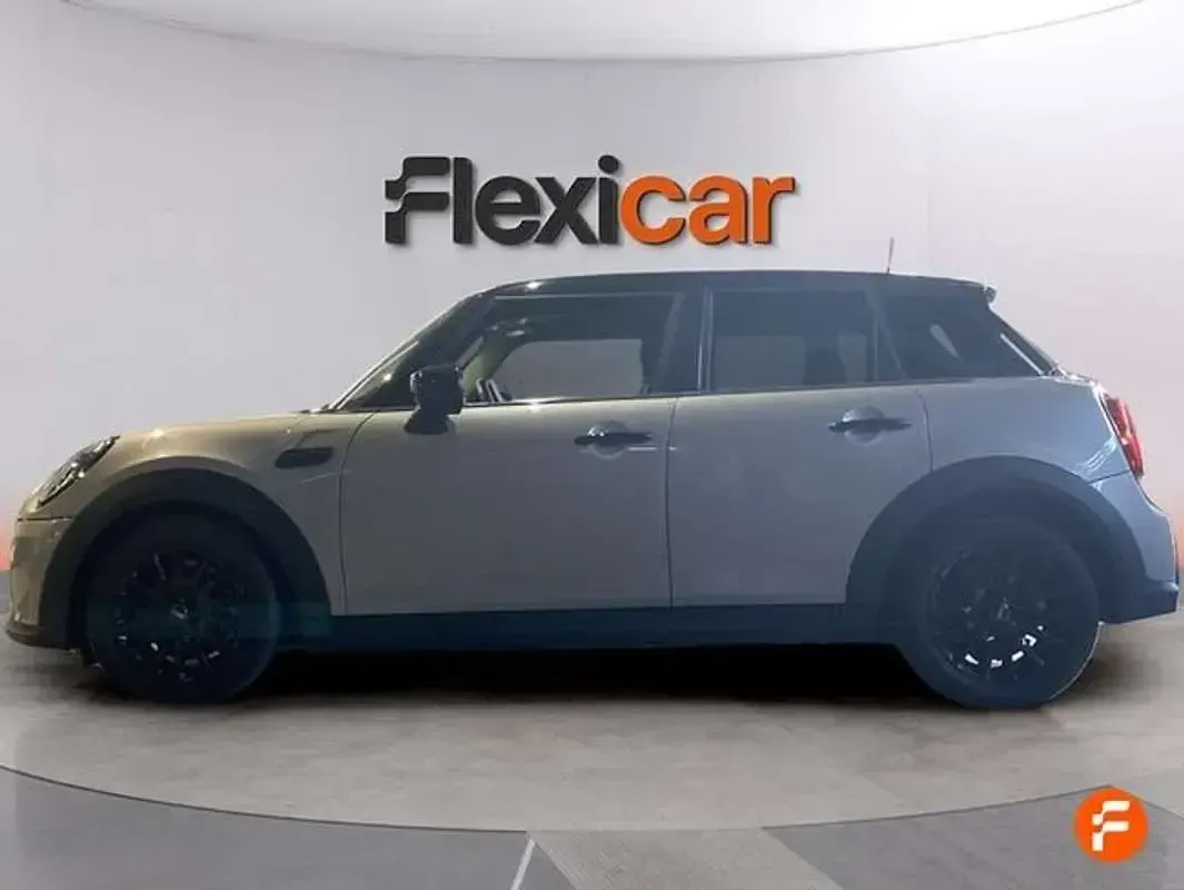 Usado Mini Cooper 136 CV (100 kW) 2022 Gris Utilitario