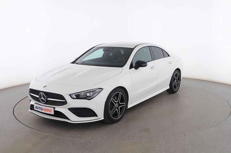 Blanco Usado 2020 Mercedes CLA200 AMG line Berlina | 30.799 € (Precio justo) - Imagen 1/3