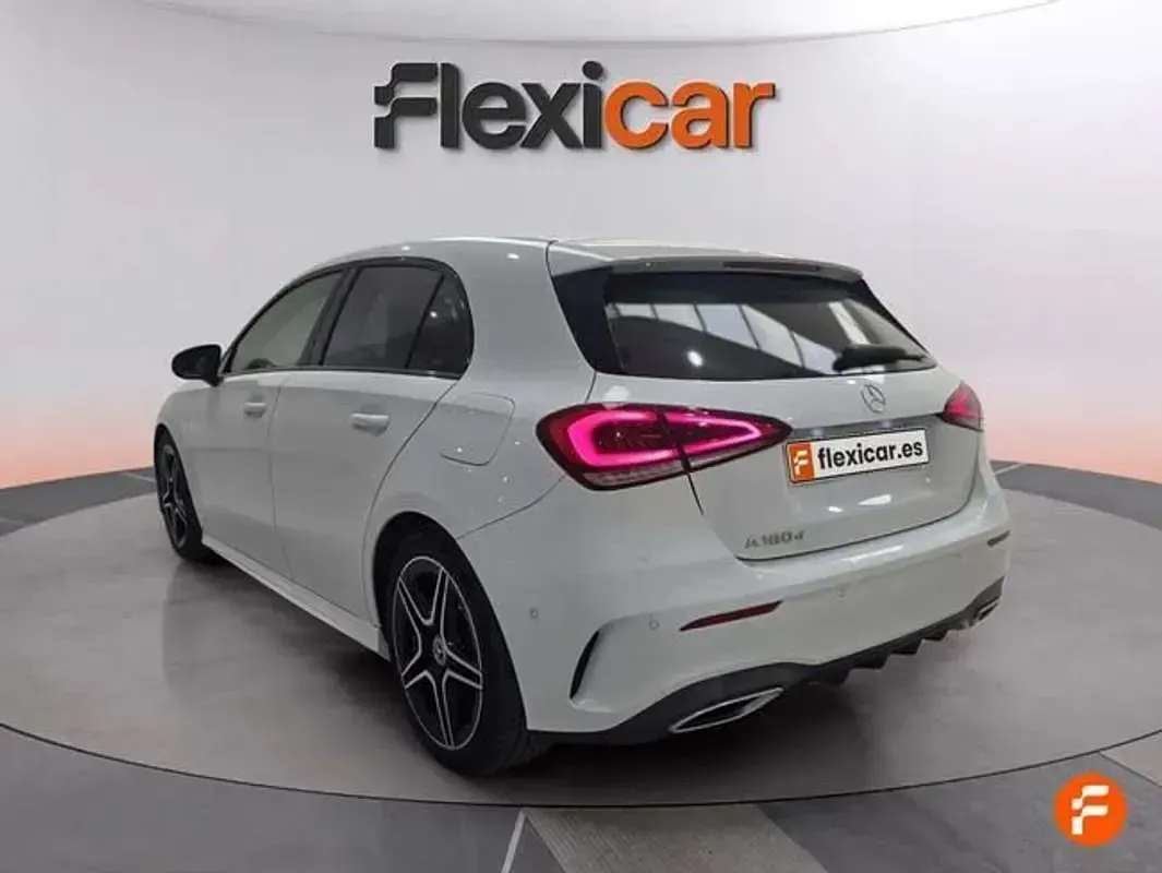 Usado Mercedes A180 109 CV (80 kW) 2020 Blanco Utilitario