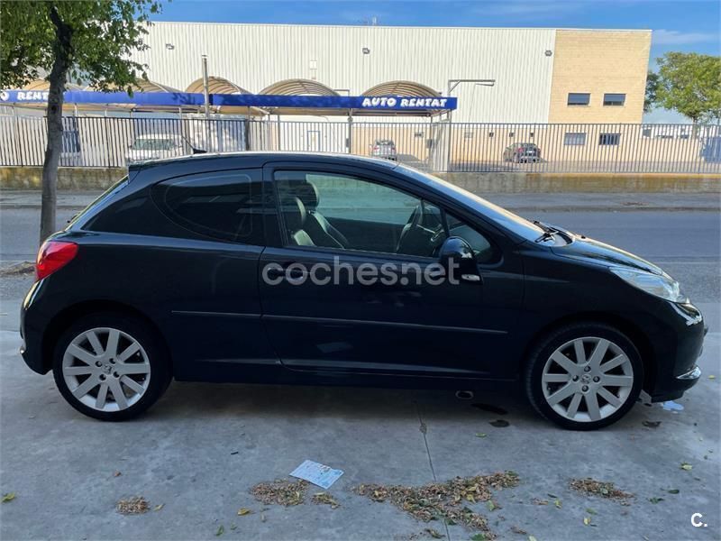 Negro Usado 2008 Peugeot 207 GTi Berlina | 3400 € (Precio justo) - Imagen 1/4