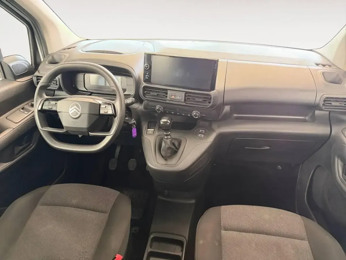 Usado Citroën Berlingo 102 CV (75 kW) 2024 Blanco Monovolumen