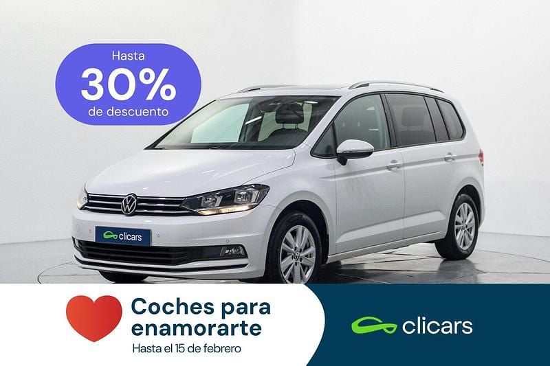 Usado VW Touran Advance 150 CV (110 kW) 2020 Blanco Monovolumen