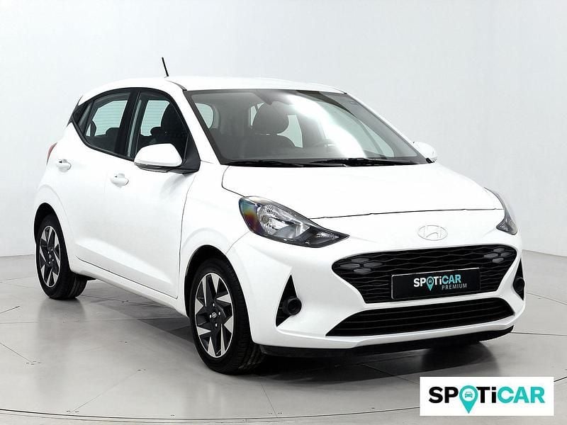 Usado Hyundai i10 67 CV (49 kW) 2023 Blanco Utilitario
