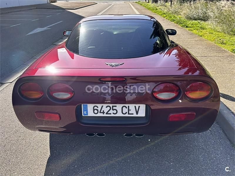 Usado Chevrolet Corvette 344 CV (253 kW) 2003 Granate Coupe