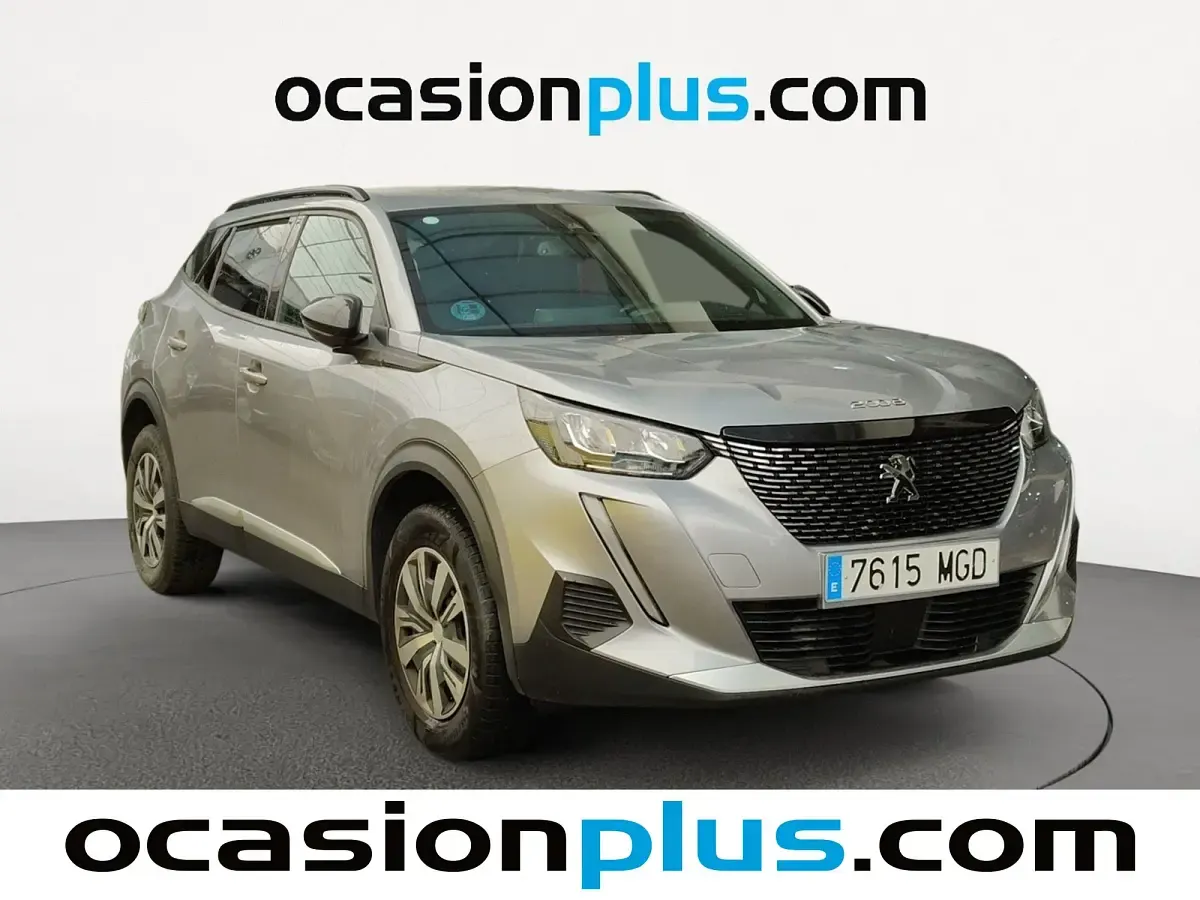 Usado Peugeot 2008 Allure 131 HP (96 kW) 2023 Cinzento SUV