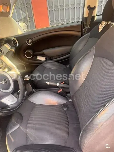 Usado Mini Cooper 120 CV (88 kW) 2007 Rojo Utilitario