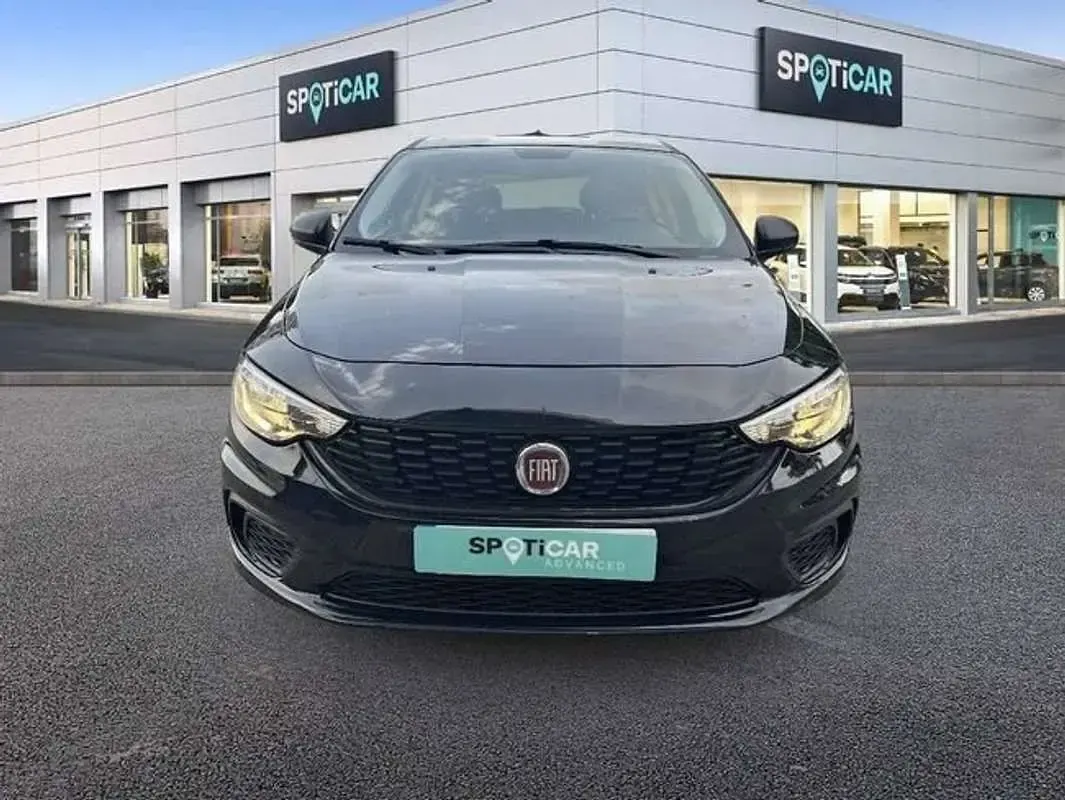 Usado Fiat Tipo Pop 95 CV (69 kW) 2020 Negro Berlina
