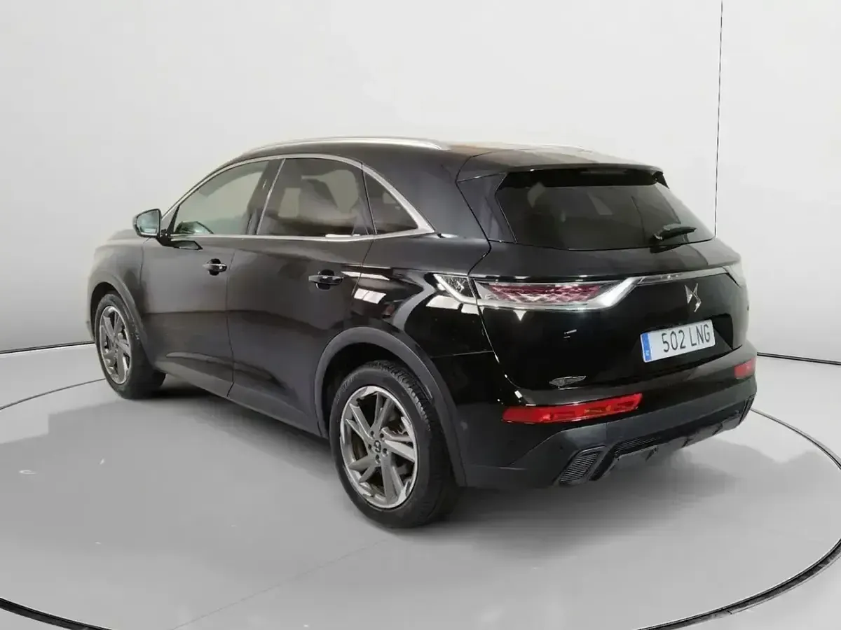 Usado DS Automobiles DS3 Crossback Chic 131 CV (96 kW) 2021 Negro SUV